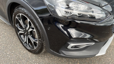 Ford Focus Vignale 1.0 EcoBoost 125 Active X 5dr Petrol Hatchback